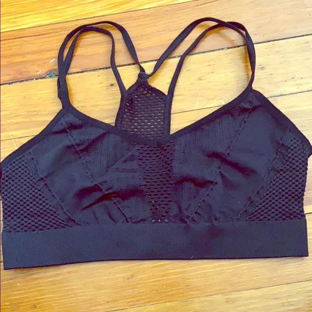 Aerie chill play move sports bra